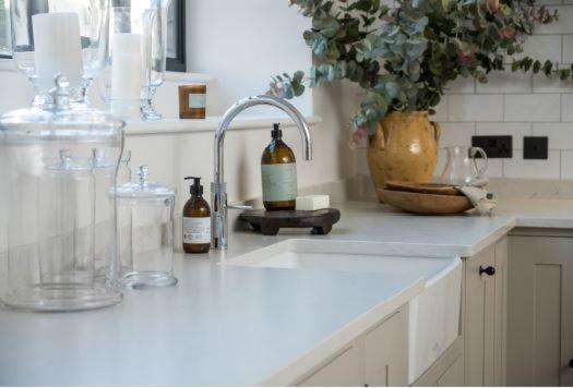 One Navy, Bath Appartement Buitenkant foto
