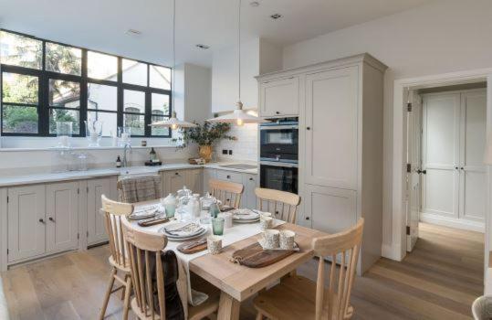 One Navy, Bath Appartement Buitenkant foto